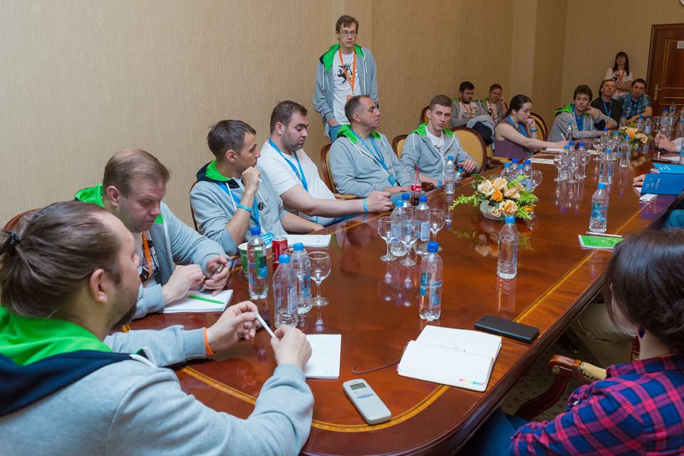VI партнерская конференции UCS stol.jpg