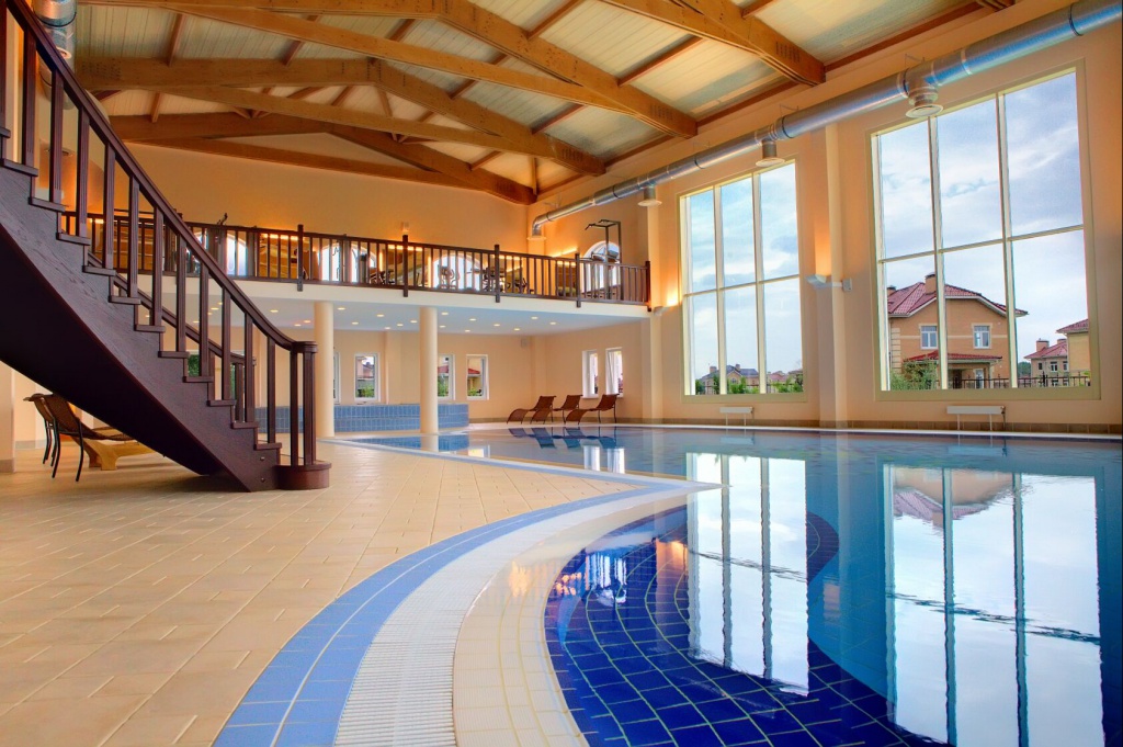 Аква-зона Гранд Петергоф СПА отель бассейн small.jpg