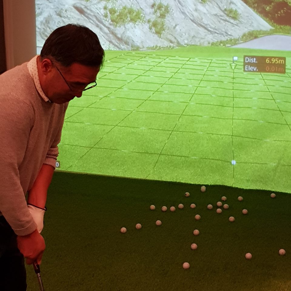 На фото владелец RomaRo Golf (Корея) 23231191_624563904600436_4030036325459625652_n.jpg
